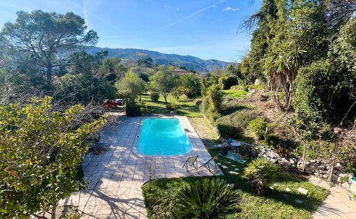 Villa in La Roquette-sur-Siagne, Provence-Alpes-Côte d'Azur, France 1
