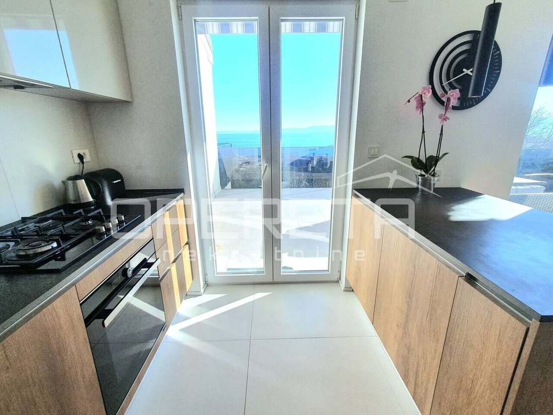 Apartment in Mjesni odbor Kantrida, Grad Rijeka, Primorje-Gorski Kotar County 4 - 17327713