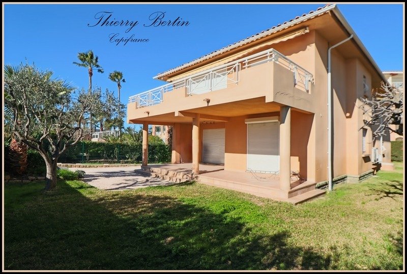 Apartment in Exterieurs, Frejus, France 1 - 17328036