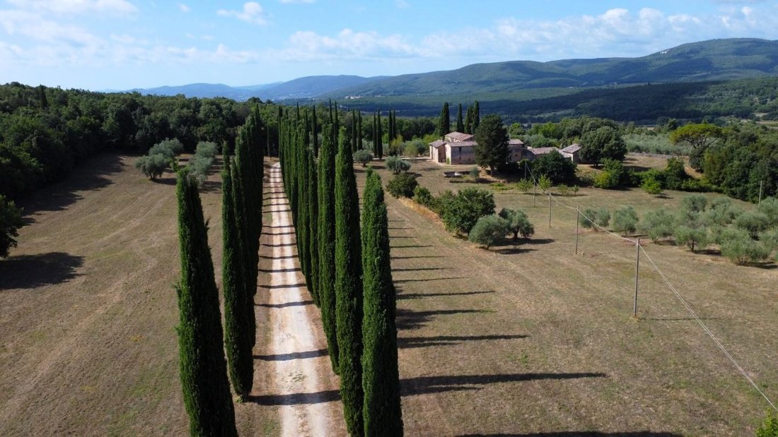 Farm Ranch in Siena, Tuscany, Italy 1 - 17327951