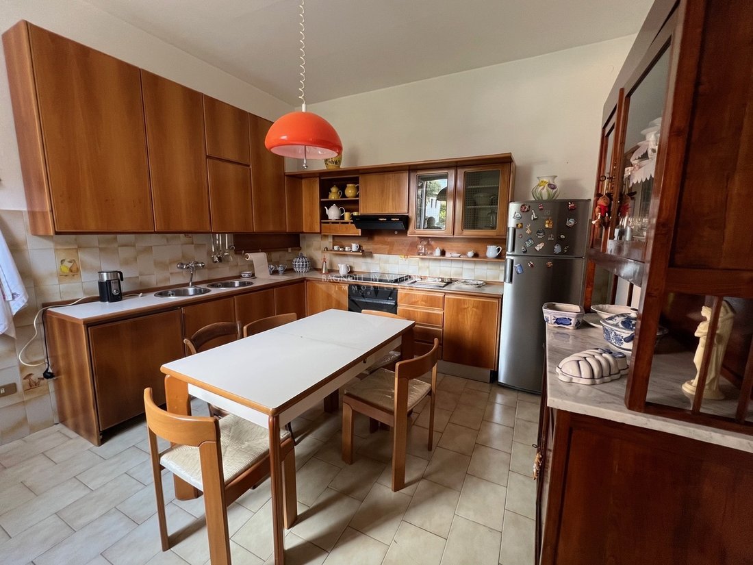 House in Pietrasanta, Tuscany, Italy 3 - 17326196