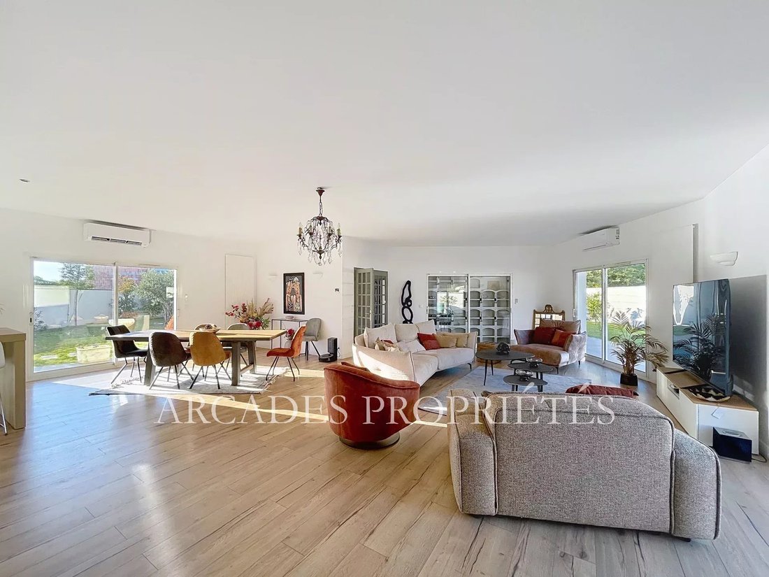 House in Izon, Nouvelle-Aquitaine, France 4 - 17327763