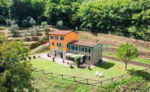 Apartment in Villa Basilica, Tuscany, Italy 1
