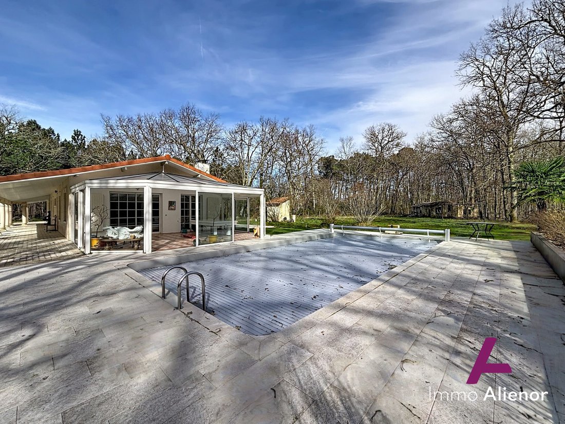 House in Salaunes, Nouvelle-Aquitaine, France 1 - 17328605