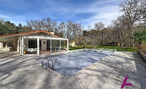 House in Salaunes, Nouvelle-Aquitaine, France 1