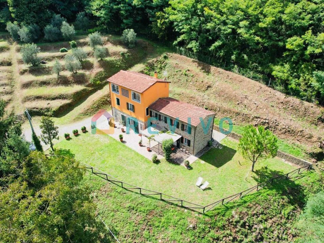 Apartment in Villa Basilica, Tuscany, Italy 2 - 17327668