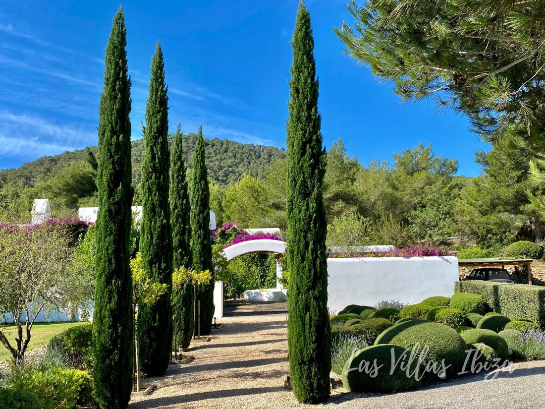 Villa in Ca na Negreta, Santa Eularia des Riu, Balearic Islands 4 - 15746869