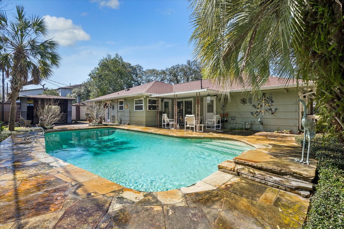 House in Houston, Texas, United States 5 - 17325371