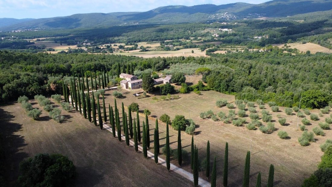 Farm Ranch in Siena, Tuscany, Italy 2 - 17327951