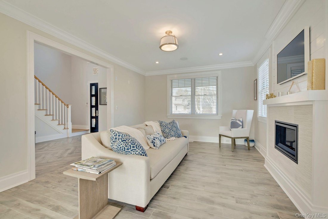 House in Greenport West, New York, United States 4 - 17328006