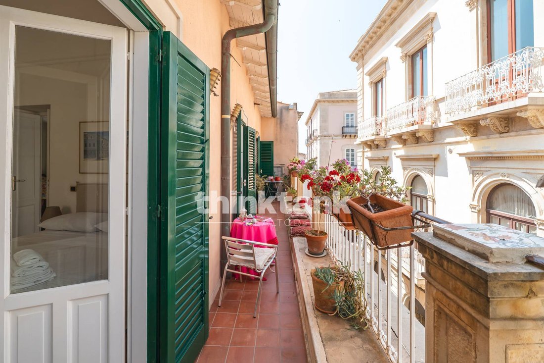 Apartment in Ortigia, Sicily, Italy 5 - 17328401
