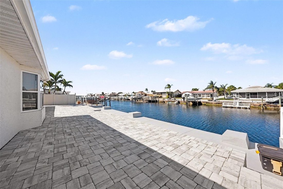 House in New Port Richey, Florida, United States 1 - 17327168