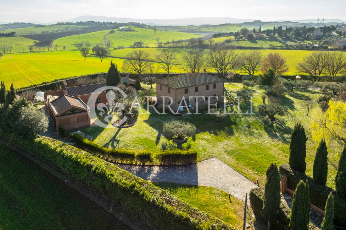 Country House in Castiglione del Lago, Umbria, Italy 3 - 17293229