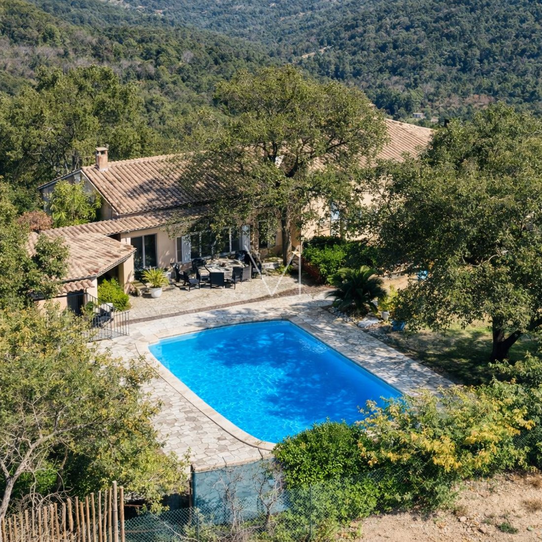 House in Le Plan-de-la-Tour, Provence-Alpes-Côte d'Azur, France 1 - 17304782