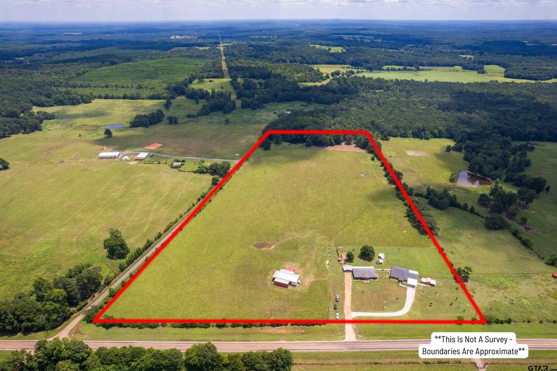 Rancho en Naples, Texas, Estados Unidos 4 - 17327583