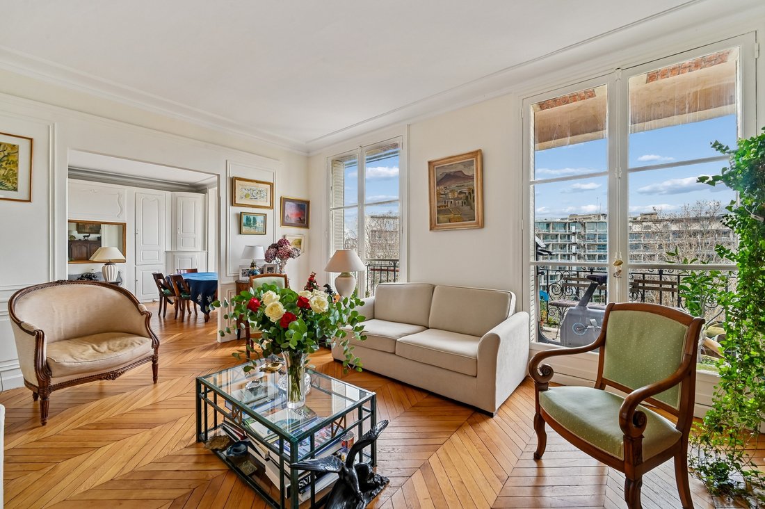 Apartment in Vaugirard-Parc des Expositions, Paris 15e Arrondissement, Paris 2 - 17328499