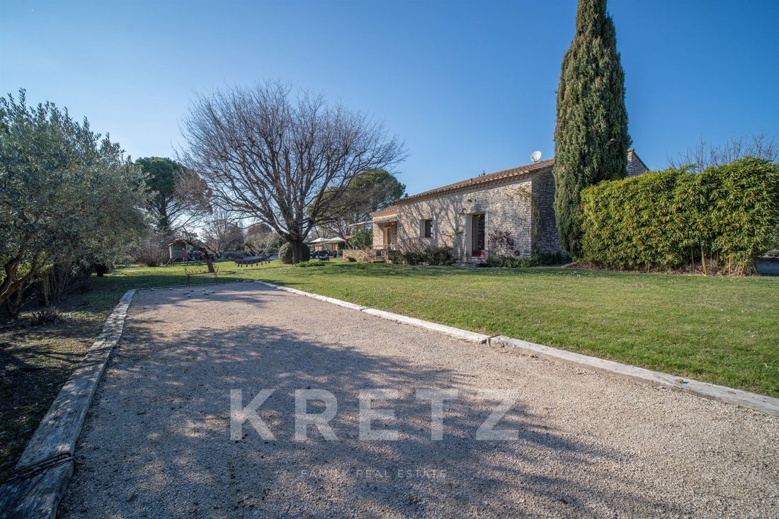 House in Gordes, Provence-Alpes-Côte d'Azur, France 3 - 17324861
