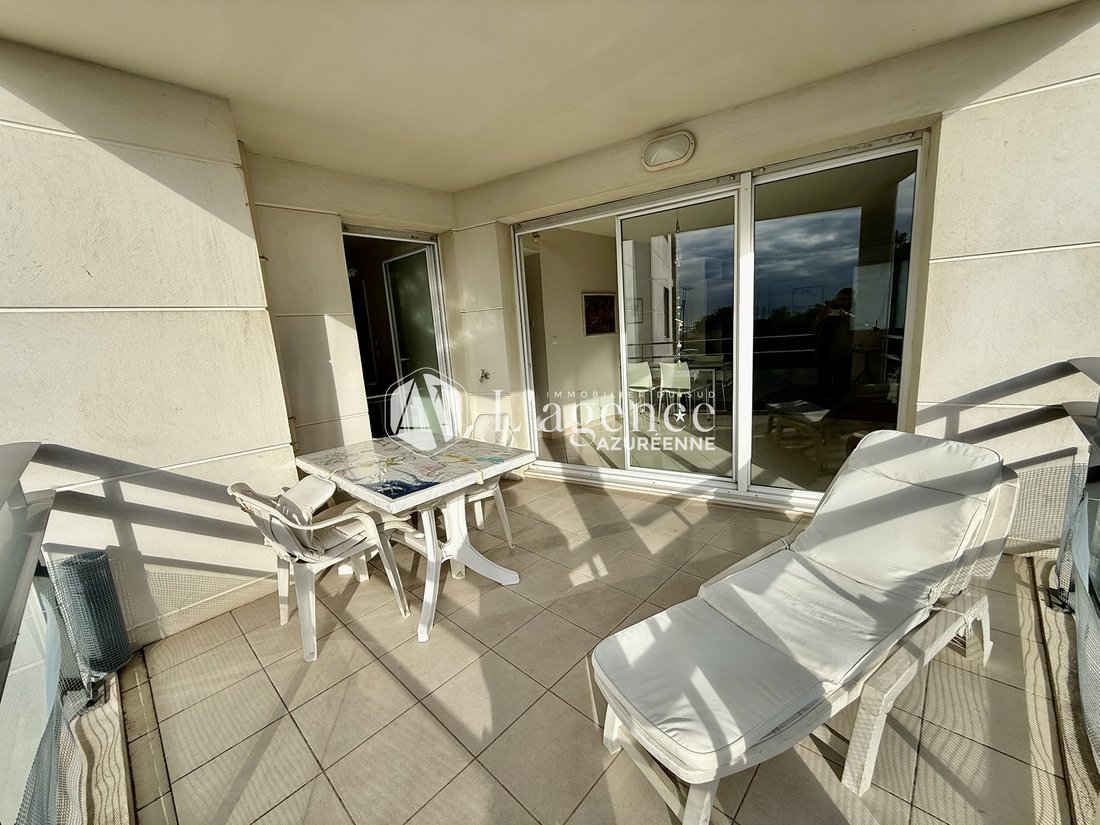 Apartment in Saint-Laurent-du-Var, Provence-Alpes-Côte d'Azur, France 1 - 17324867
