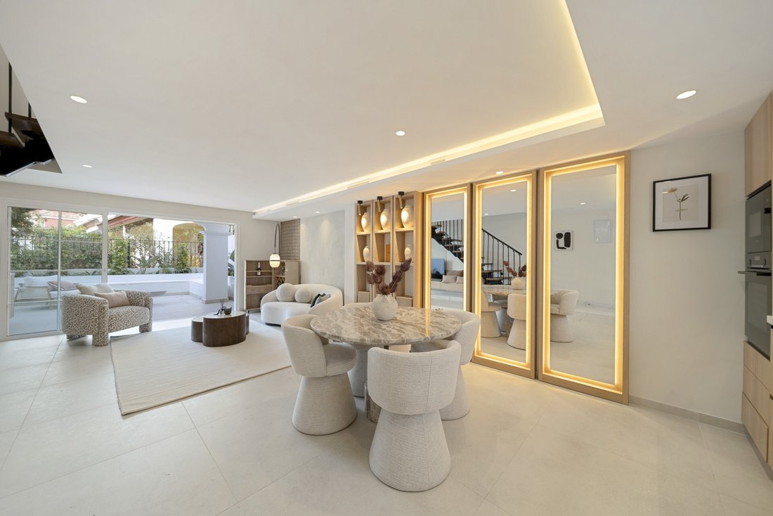 Townhouse in Marbella, Andalusia, Spain 3 - 17328854
