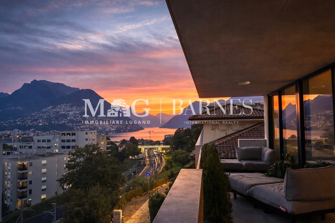 Paradise: Modern Semi Penthouse With Lake View Terrace