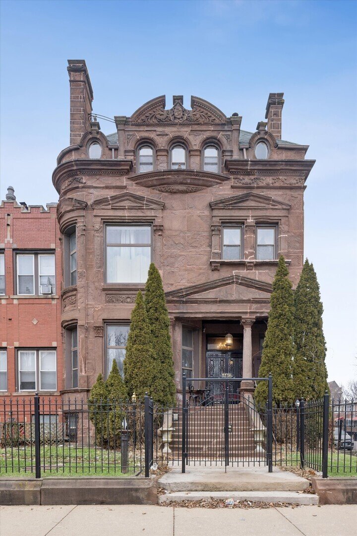 House in Chicago, Illinois, United States 2 - 17327219