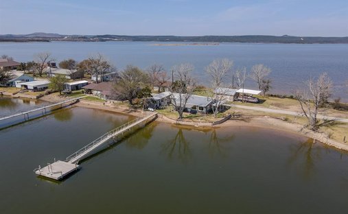 House in Graford, Texas, United States 1