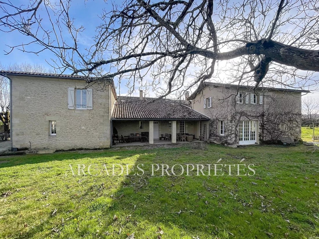 Estate in Jugazan, Nouvelle-Aquitaine, France 2 - 17325122
