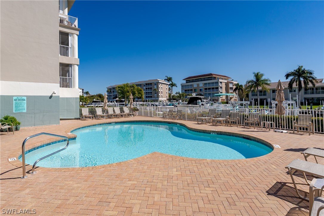 Condo in Marco Island, Florida, United States 4 - 17324510