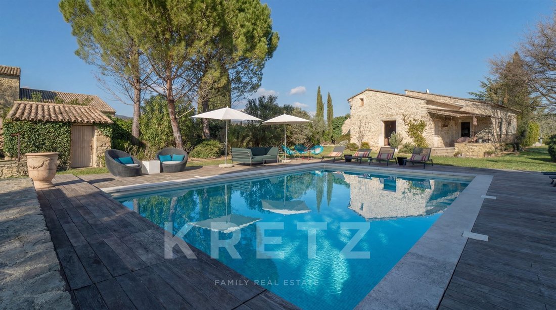 House in Gordes, Provence-Alpes-Côte d'Azur, France 2 - 17324861