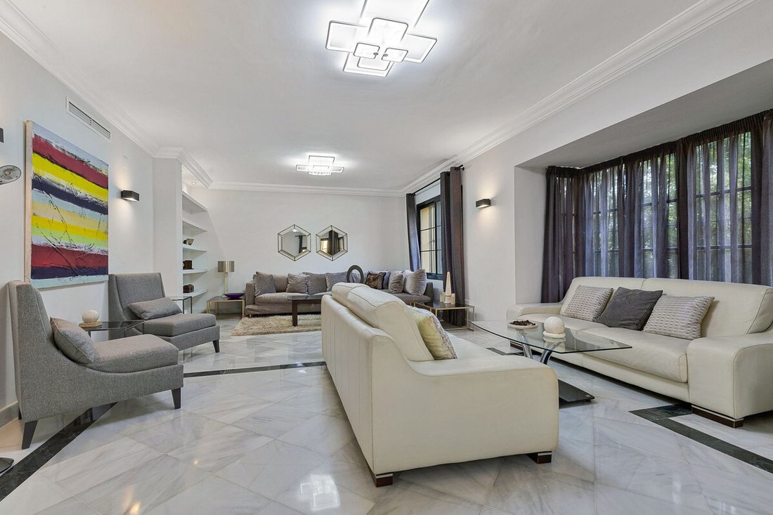 Villa a Guadalmina Baja, San Pedro de Alcántara, Spagna 4 - 17330902