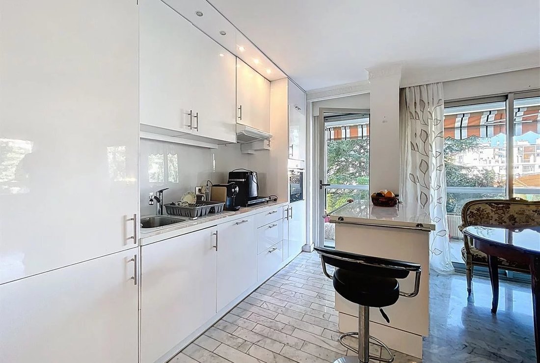 Apartment in Juan les Pins-Gallice, Antibes, France 5 - 17325211
