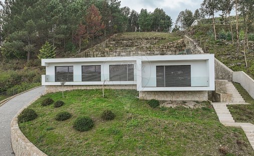 Villa à Povoa de Lanhoso (Nossa Senhora do Amparo), Braga, Portugal 1