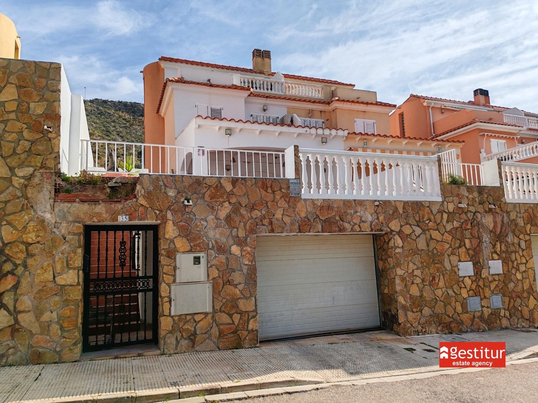 Villa in Cullera, Valencian Community, Spain 1 - 17328872