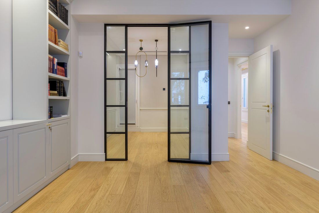 Apartment in Sunoikia Kolonakiou, 1st District of Athens, Athens 3 - 17324071