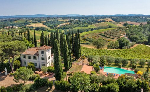 Villa in Poggibonsi, Tuscany, Italy 1