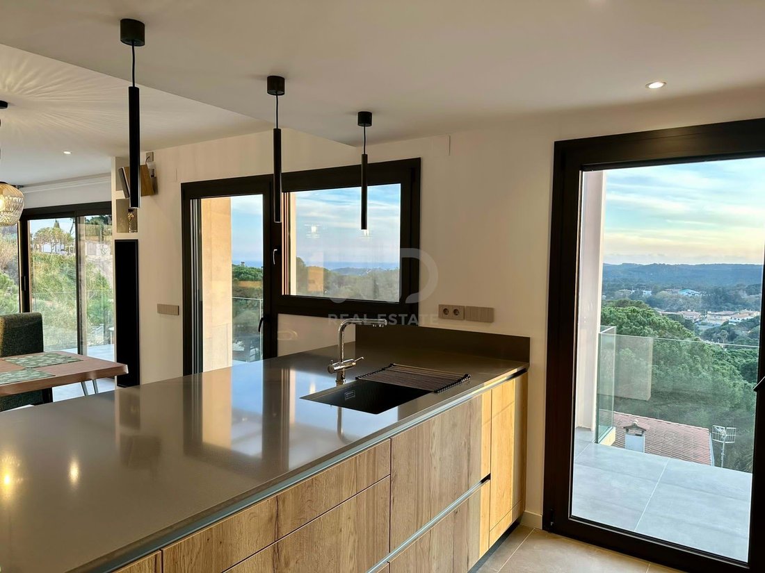 Villa in Lloret de Mar, Catalonia, Spain 2 - 17330499