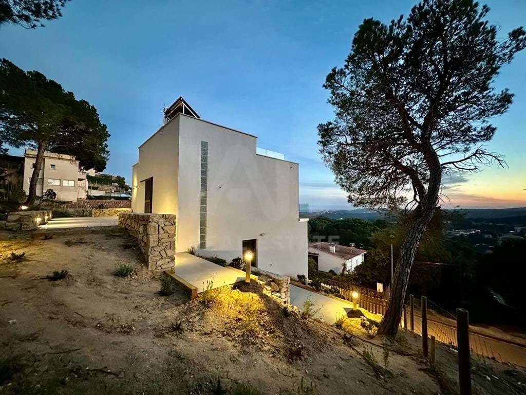 Villa in Lloret de Mar, Catalonia, Spain 4 - 17330499