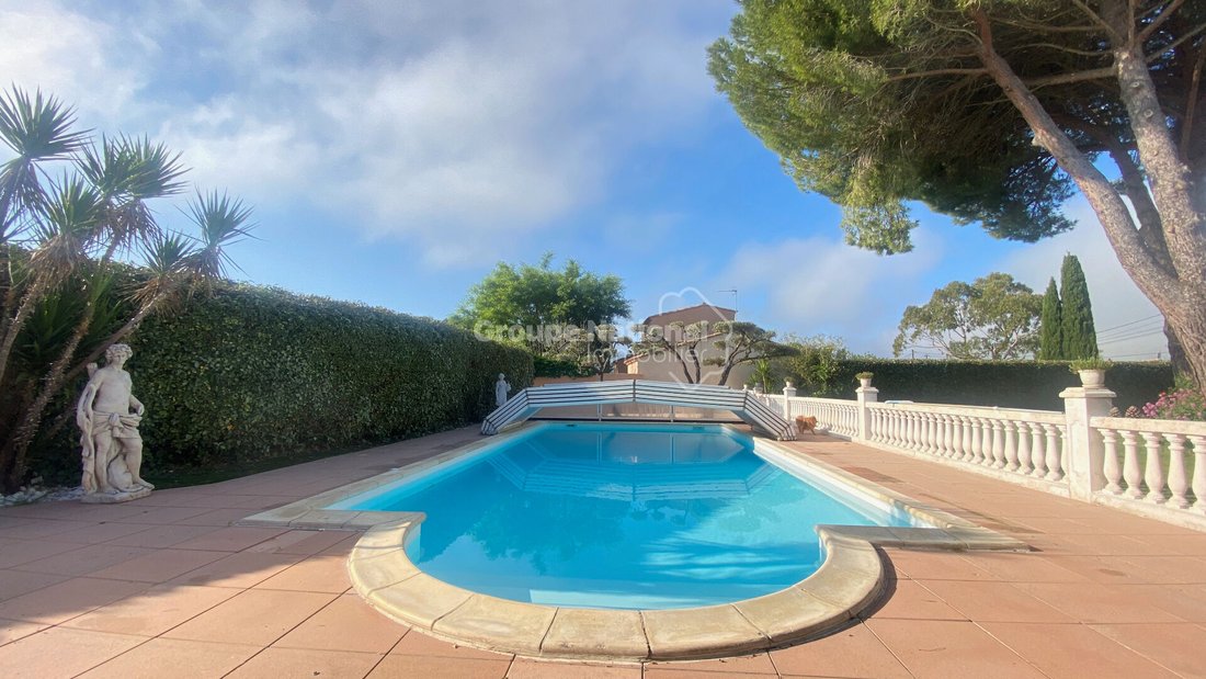Villa in Clarensac, Occitania, France 3 - 17330583