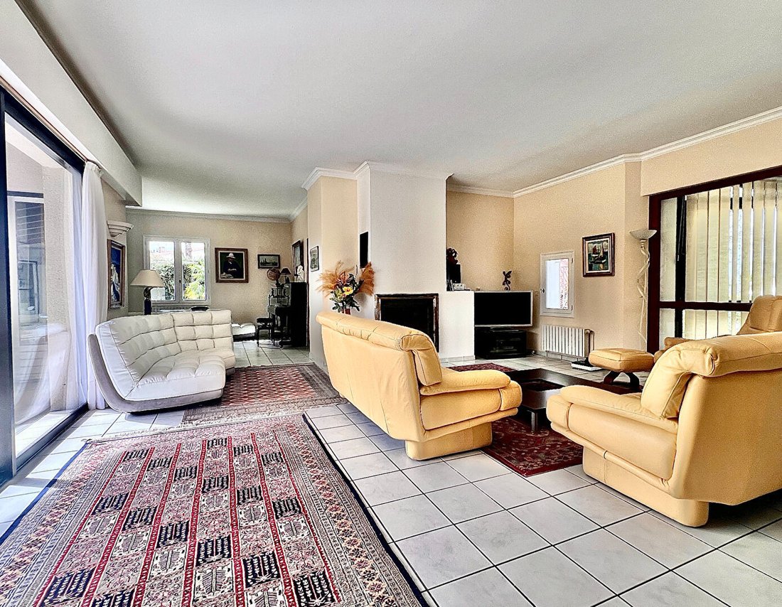 Villa in Le Fief-La Garenne, Royan, France 2 - 17330643
