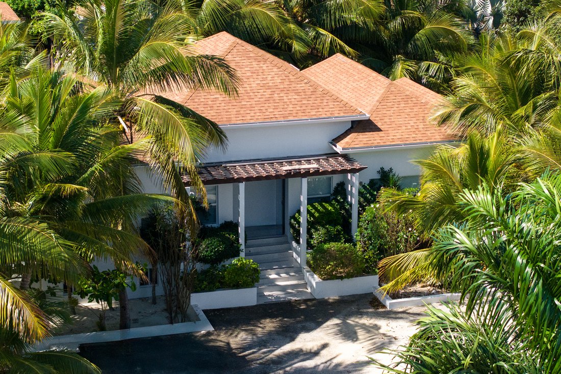 House in Grace Bay, Caicos Islands, Turks and Caicos Islands 1 - 17330680
