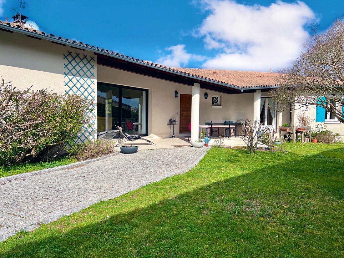 Villa in Le Fief-La Garenne, Royan, France 1 - 17330643