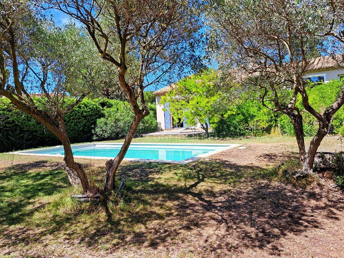Villa in Saint-Rémy-de-Provence, Provence-Alpes-Côte d'Azur, France 2 - 17330633