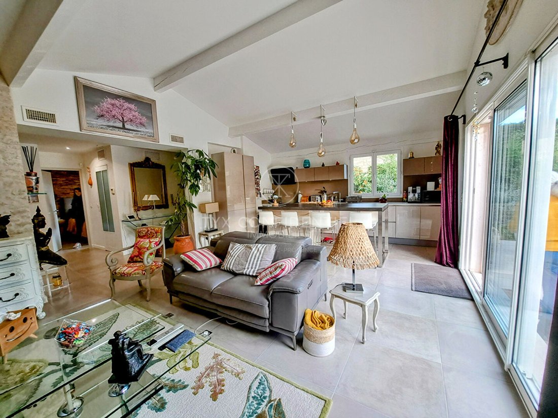 Villa in Saint-Rémy-de-Provence, Provence-Alpes-Côte d'Azur, France 2 - 17330584