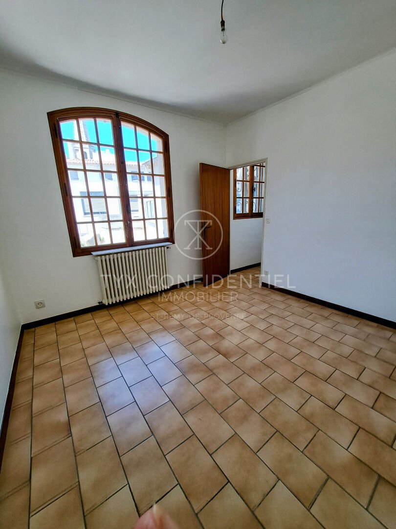 Villa in Saint-Rémy-de-Provence, Provence-Alpes-Côte d'Azur, France 5 - 17330701