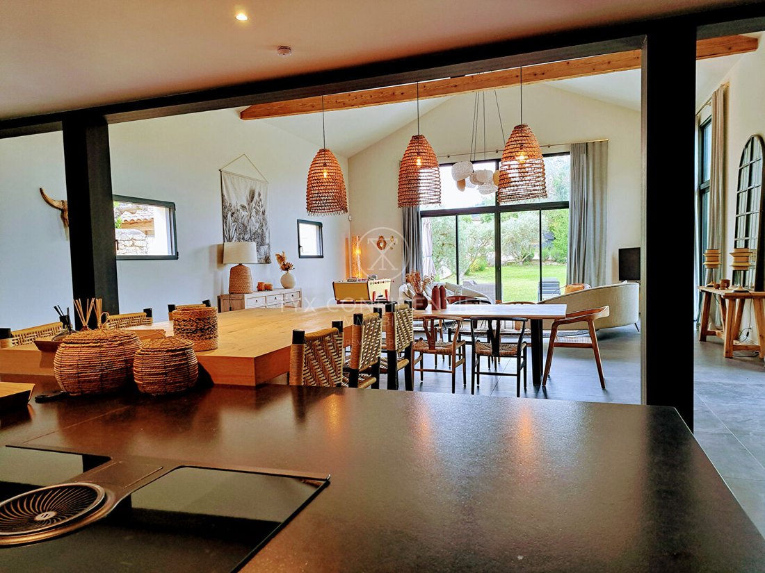 Villa in Saint-Rémy-de-Provence, Provence-Alpes-Côte d'Azur, France 2 - 17330668