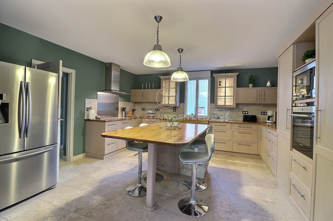Villa in Saint-Rémy-de-Provence, Provence-Alpes-Côte d'Azur, France 5 - 17330744