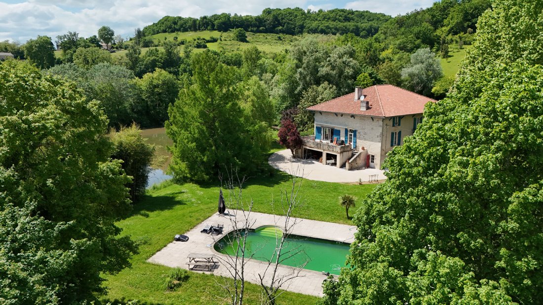 Villa in Clermont-Dessous, Nouvelle-Aquitaine, France 1 - 17330610