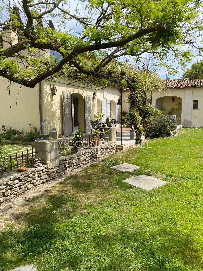 Villa in Saint-Rémy-de-Provence, Provence-Alpes-Côte d'Azur, France 4 - 17330600