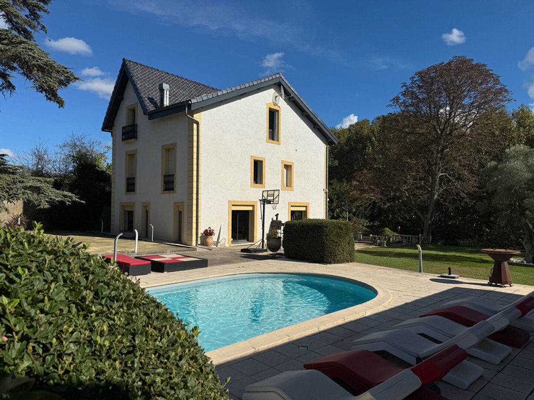 Villa in Poussan, Occitania, France 1 - 17330579