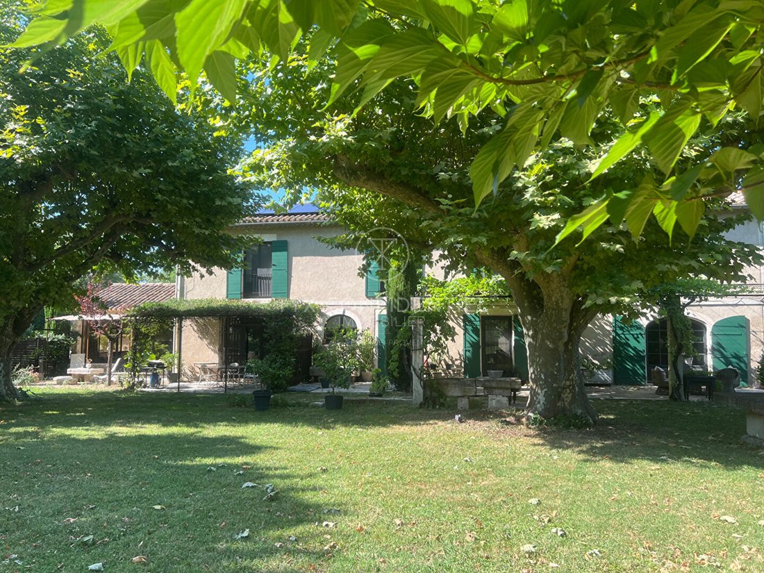 Villa in Saint-Rémy-de-Provence, Provence-Alpes-Côte d'Azur, France 3 - 17330719